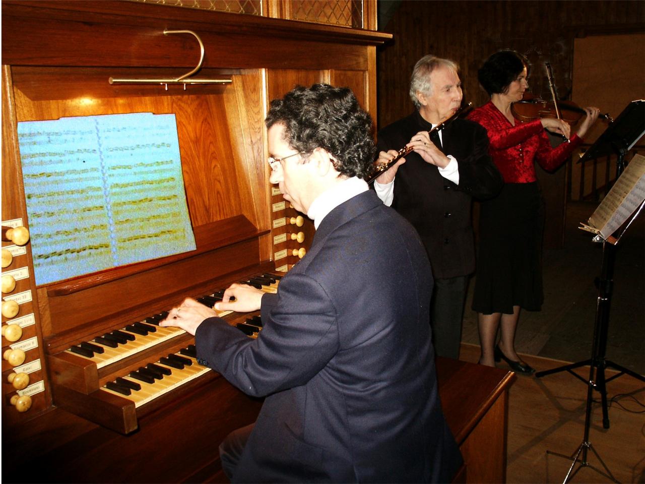 avril 2005: Flûte traversière, violon et orgue